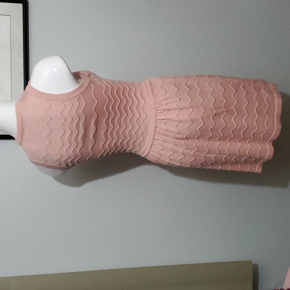 ROMEO + JULIET COUTURE Pinkish Peach Chevron Sweater Mini Dress-EUC-Sz XS - Picture 4 of 15